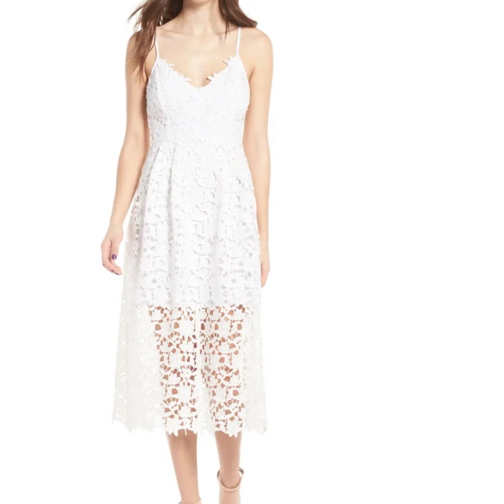 ASTR Lace MIDI Dress